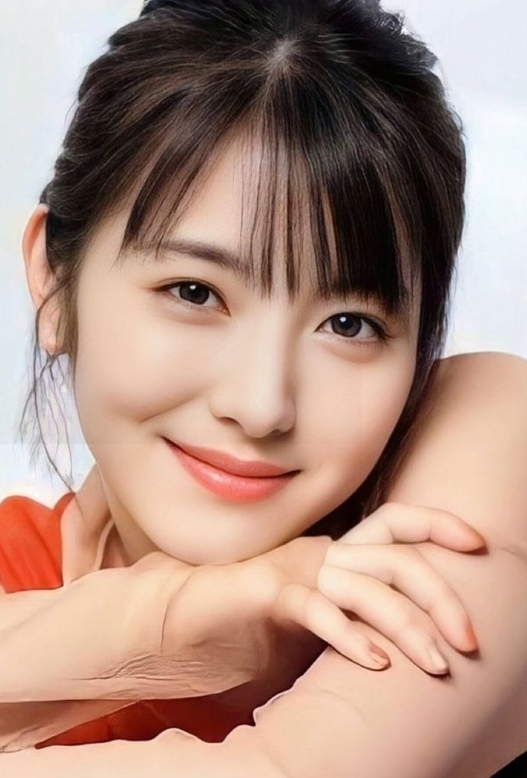 浜辺美波の顔だけで抜く