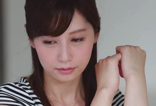 佐々木あきのアナル舐め｜清楚な美人妻が見せる濃厚アナル舐め厳選AV作品