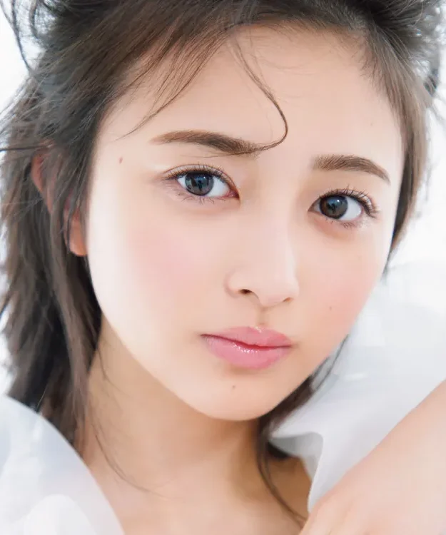 井上和 可愛い顔　02