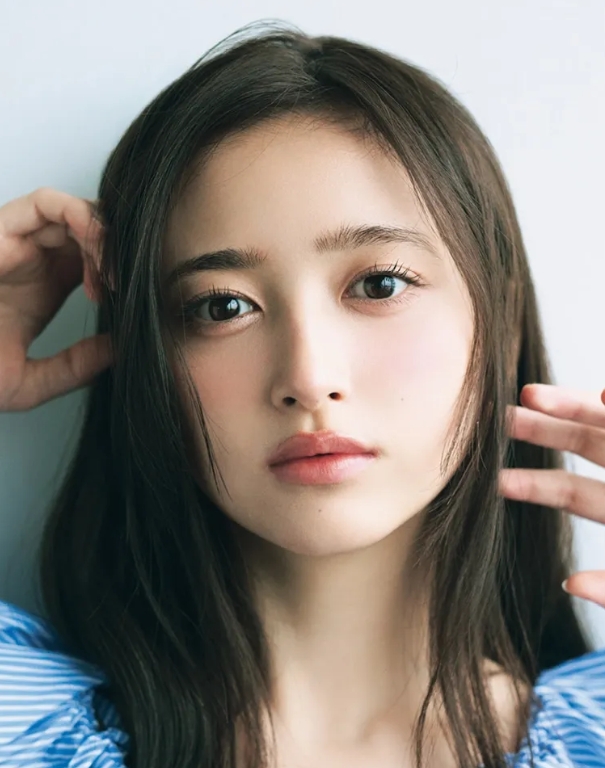 井上和 可愛い顔　01